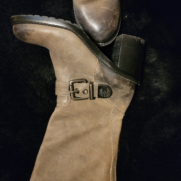 Vincent Camuto... Greenish tall boots - Picture 7 of 8